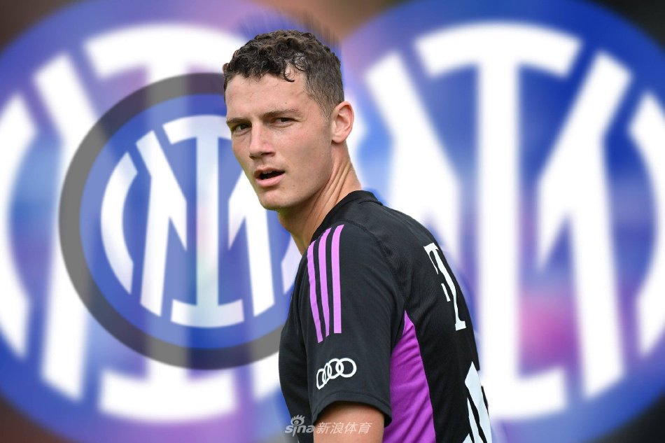 周琦伤退 周琦伤退